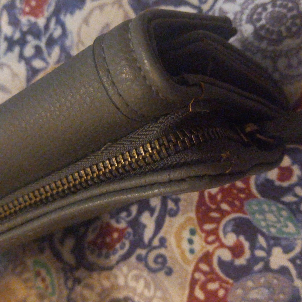 Gray Wallet - Picture 4 of 5